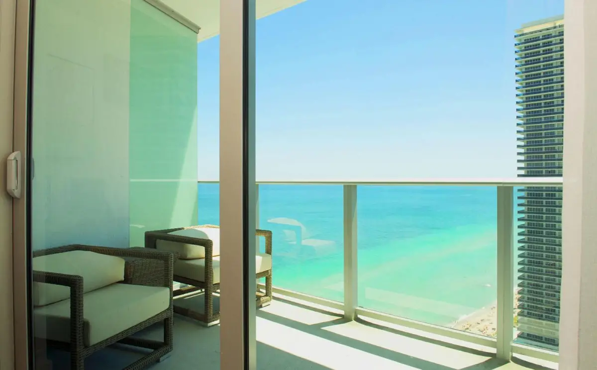 Hyde Beach Resort Rentals 8