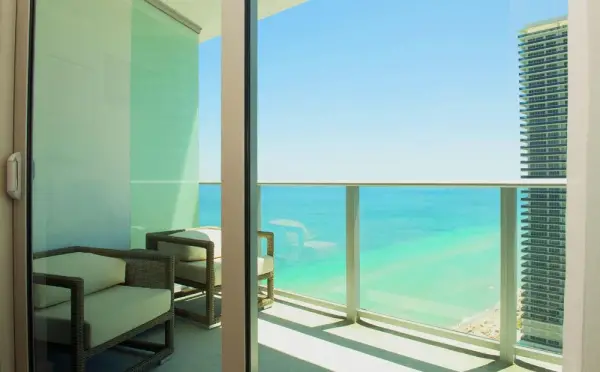 Hyde Beach Resort Rentals 8